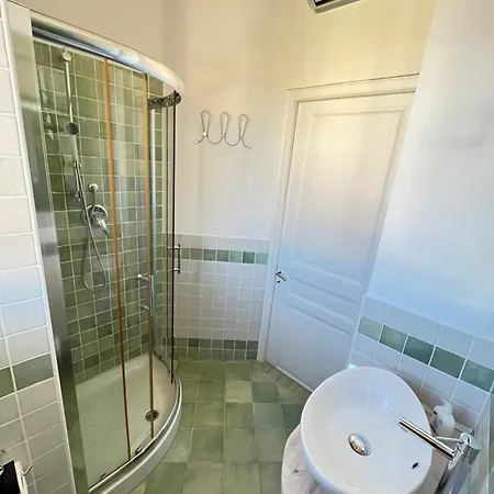 Maison Re- In The Center Of Apartment Menton