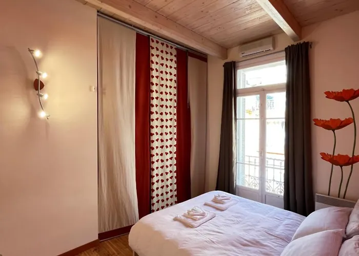 Maison Re- In The Center Of * Menton